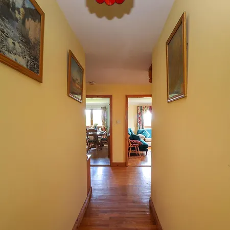 Levally House 度假居 基尔拉什