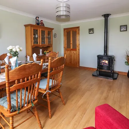 Holiday home Levally House *