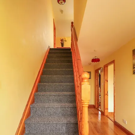 Levally House 度假居 *