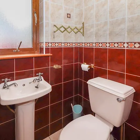 Дом отдыха Levally House