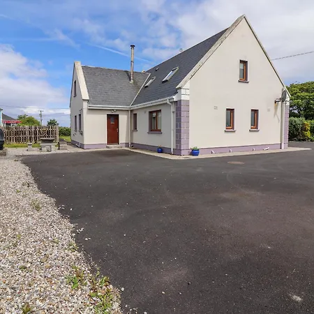 Levally House Holiday home *