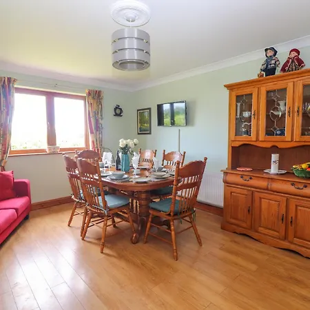 Holiday home Levally House *