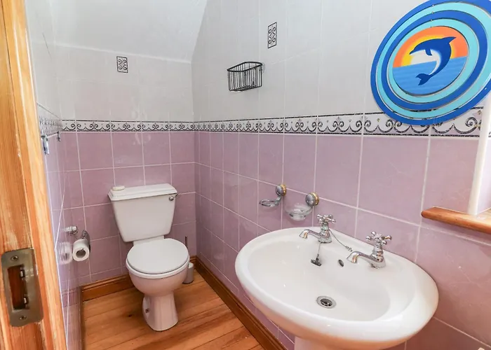 Levally House 度假居