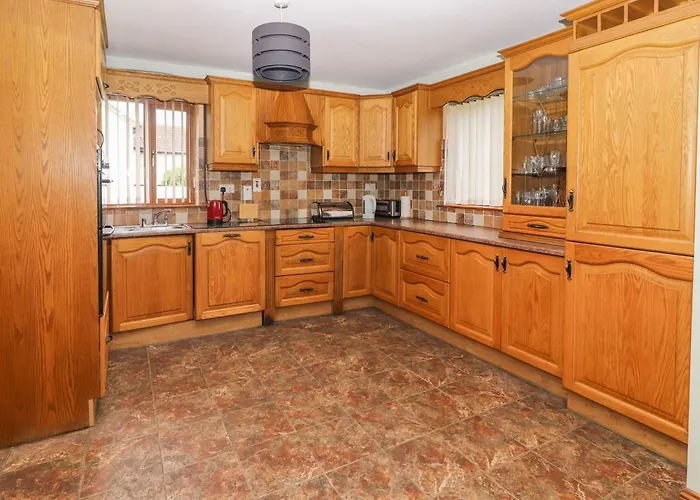 Levally House 度假居 *